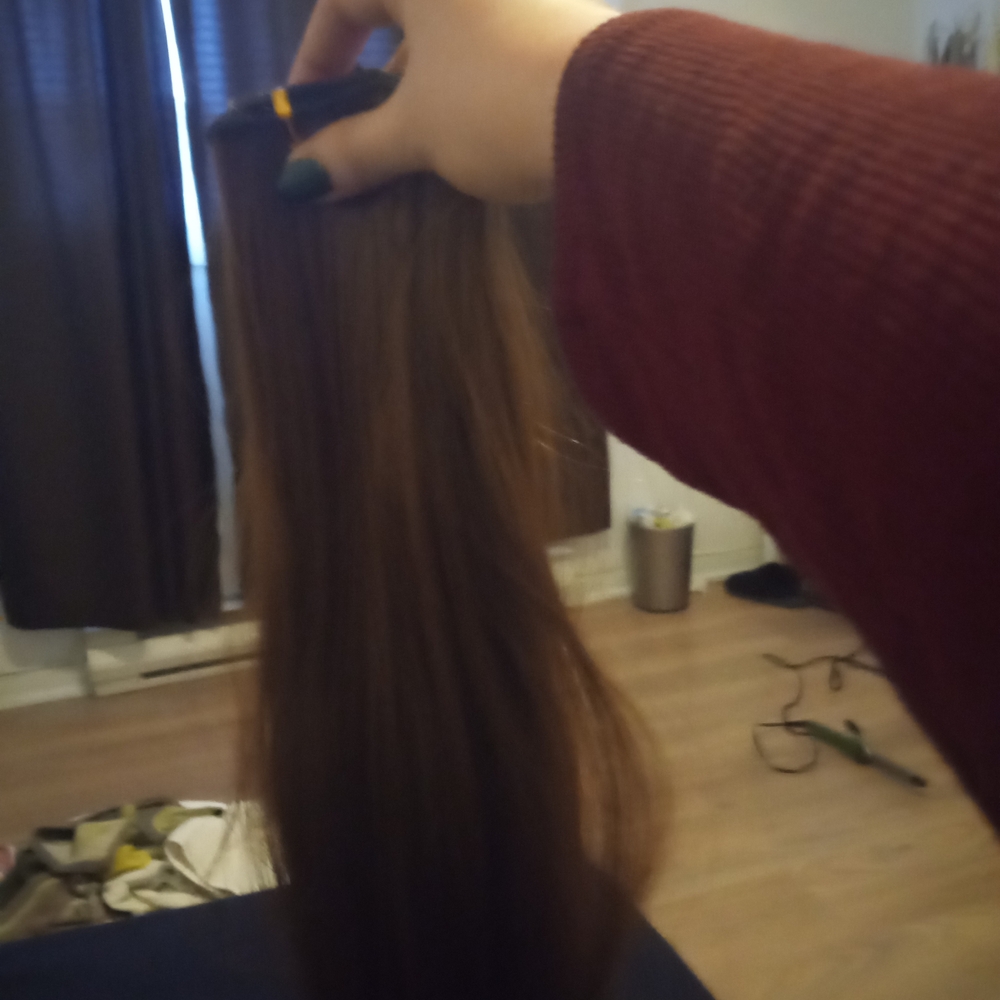 Brown Hair Extensions [DO NOT GET FOOL BY THE REPOSH PICTURES] - Picture 2 of 6